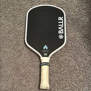 BALLR HEAT USA PICKLEBALL PADDLE